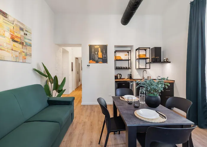 Adelante Apartamento *